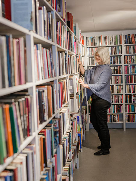 Books 452×600