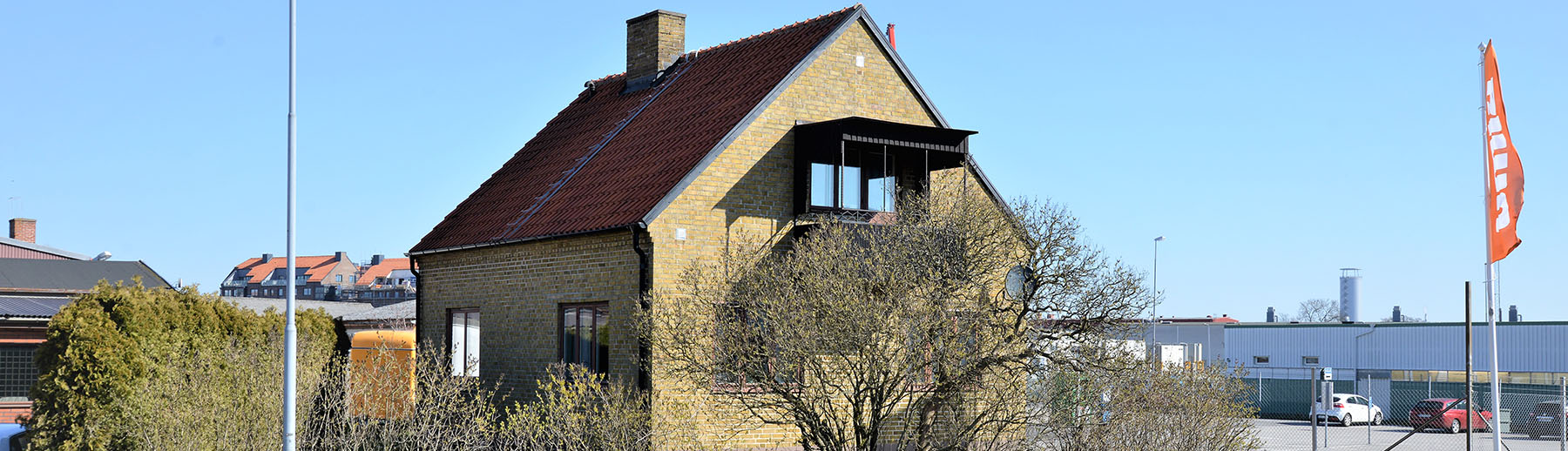 Industrig9 villa 1800×518